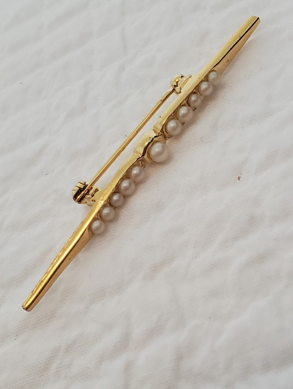 Vintage, Delicate Gold-tone Faux Pearl Bar Brooch